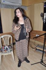Salma Agha at a song recording for Damini - tribute to the victim of delhi rape in Mumbai on 7th Jan 2013 (1).JPG